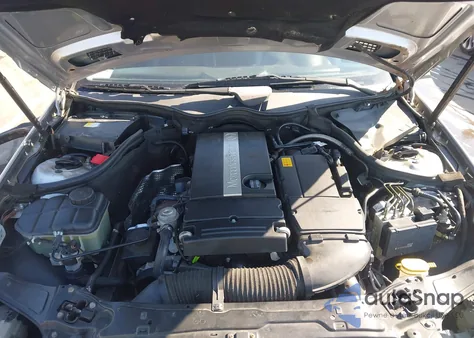 2003 Mercedes-Benz C 320 Sport z USA, uszkodzony, nr VIN WDBRN64J53A484212